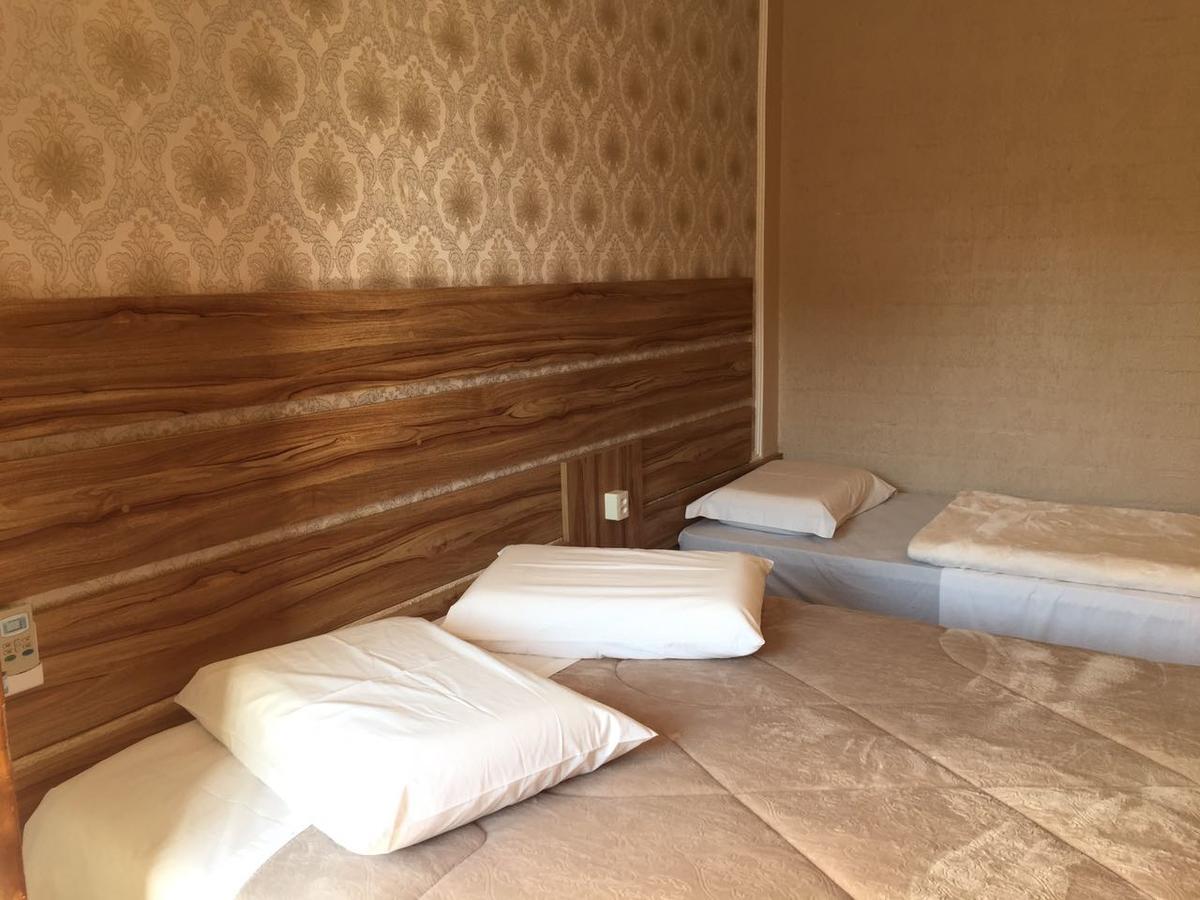 Hotel Pinheiro Круз Алта Екстериор снимка