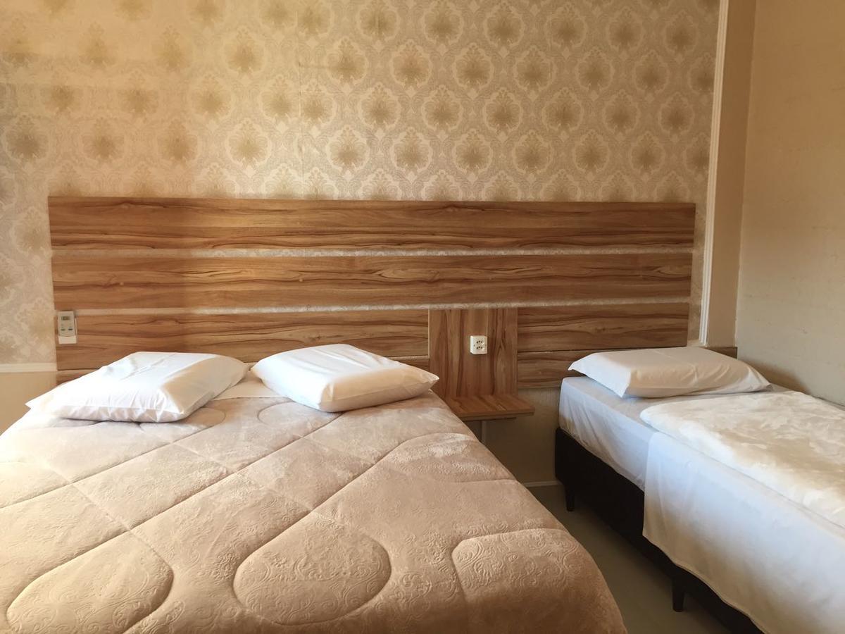 Hotel Pinheiro Круз Алта Екстериор снимка