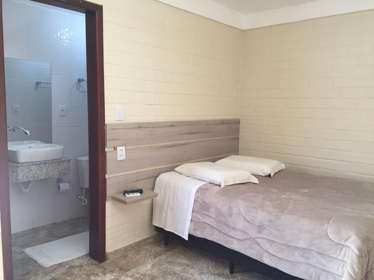 Hotel Pinheiro Круз Алта Екстериор снимка