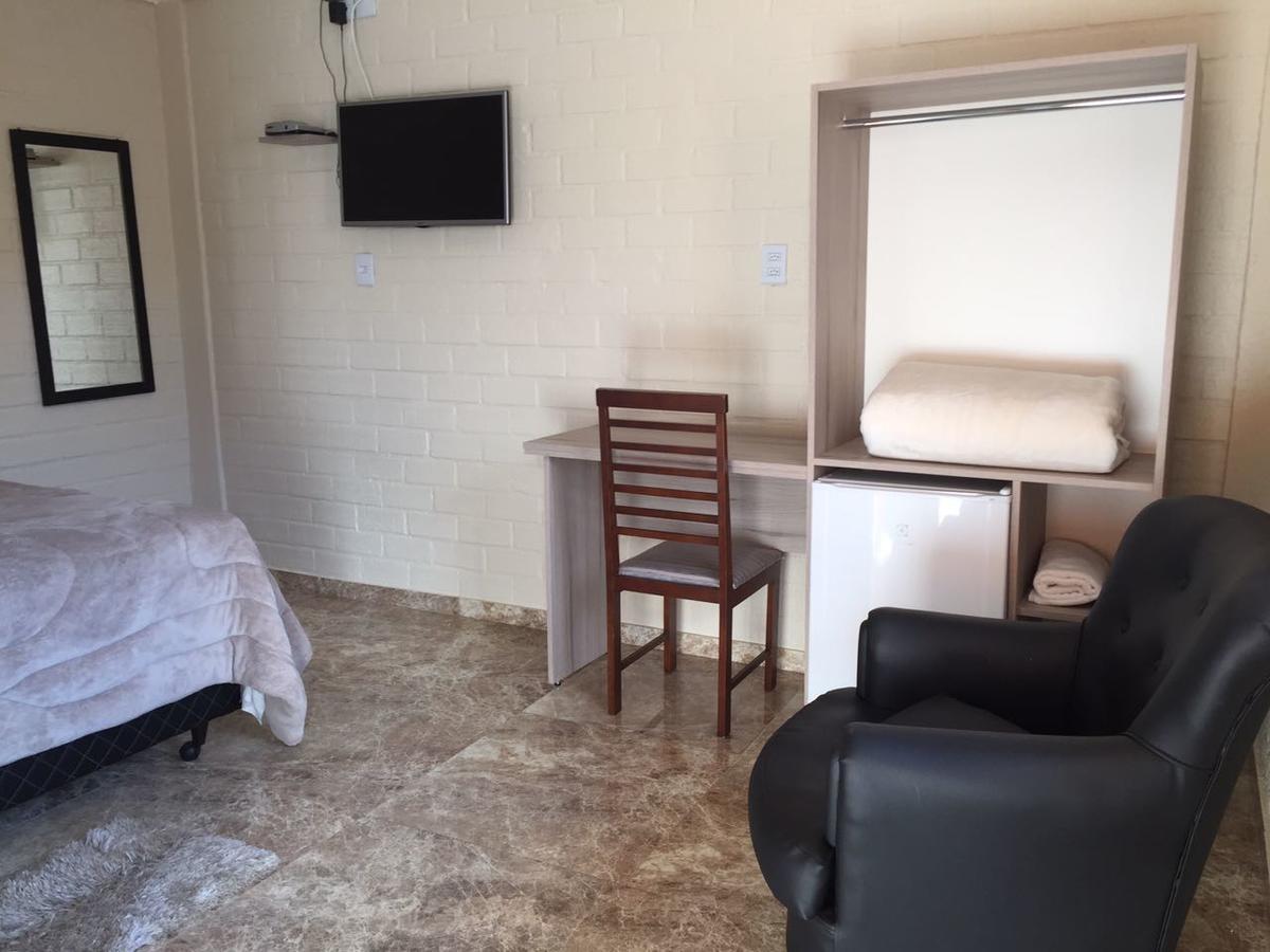 Hotel Pinheiro Круз Алта Екстериор снимка